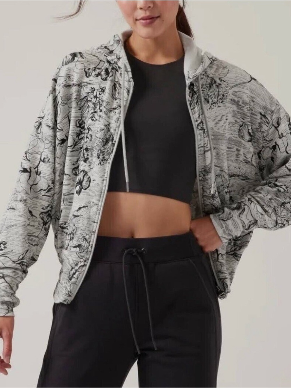 Athleta Balance Sweatshirt Printed Hoodie Eden Floral Grey Black Size - L